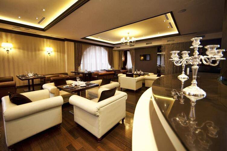 National Hotel