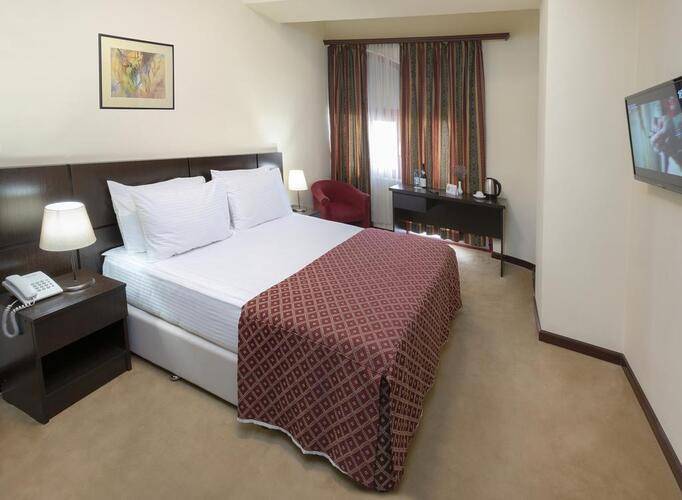 Ani Central Inn (Ex.Silachi Hotel)