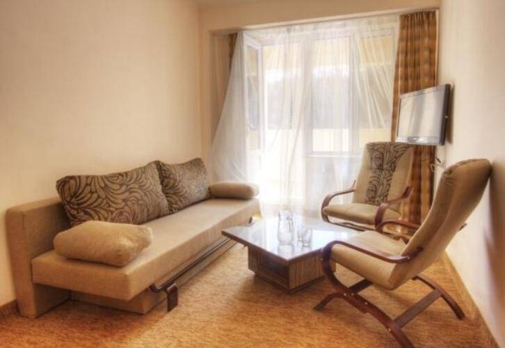 Tsakhkahovit Hotel