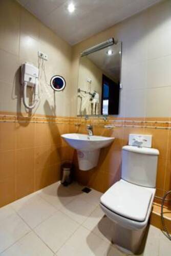 Latar Hotel