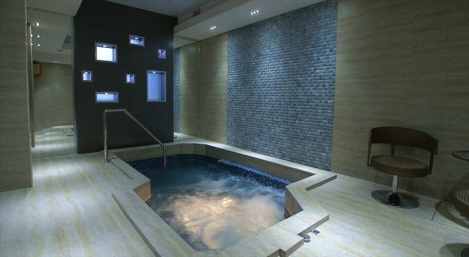Bass Boutique Hotel