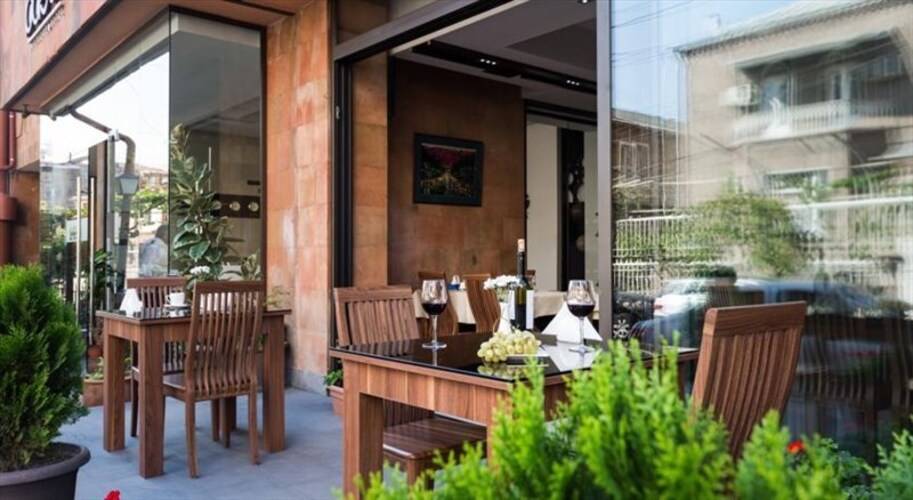 Bass Boutique Hotel