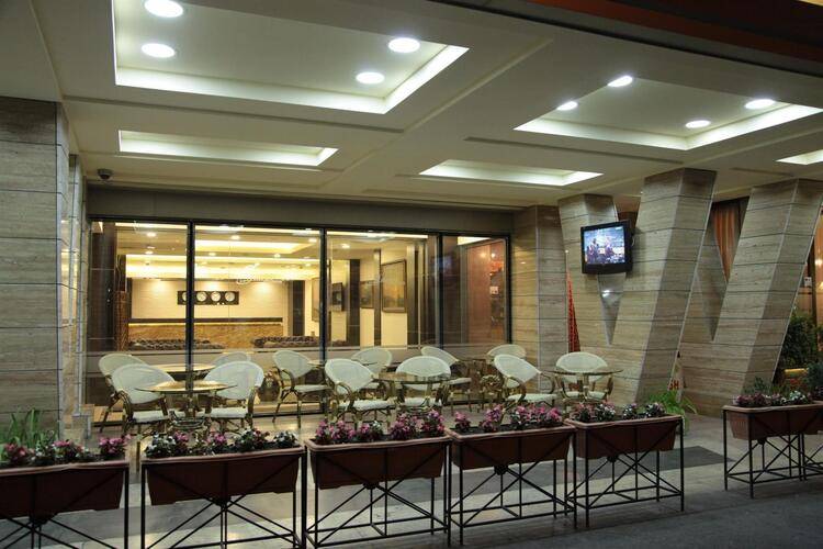 Shirak Hotel