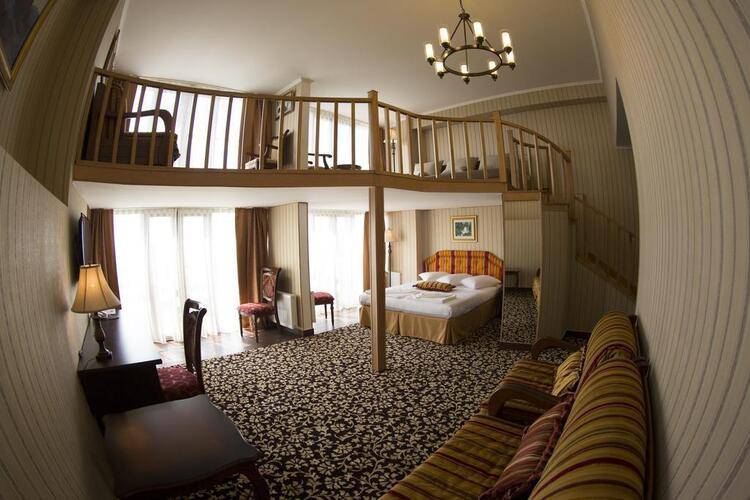 Shirak Hotel