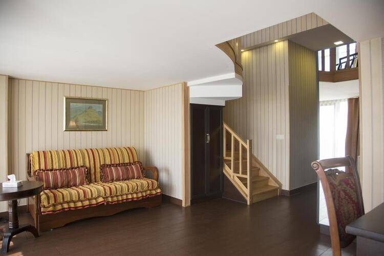 Shirak Hotel
