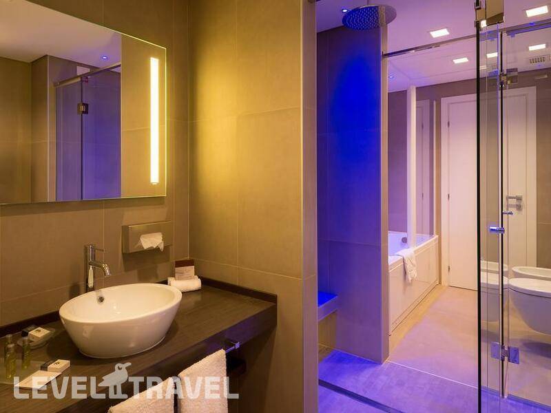 Фотография Doubletree By Hilton Hotel Yerevan City Centre