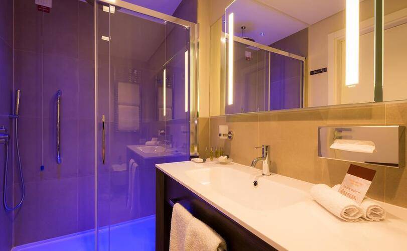 Doubletree By Hilton Hotel Yerevan City Centre