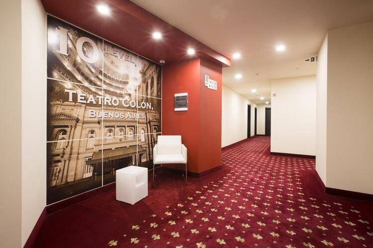 Opera Suite Hotel
