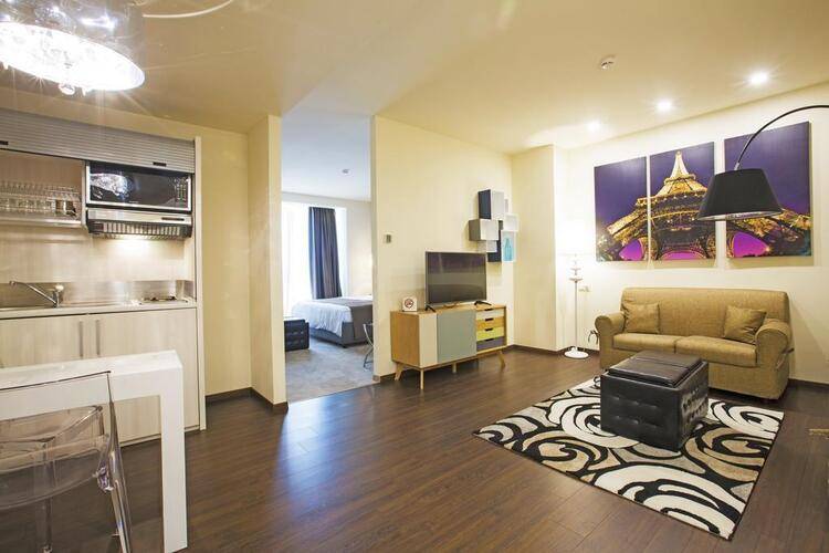 Opera Suite Hotel