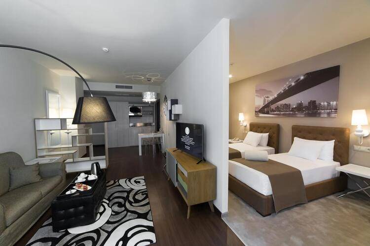 Opera Suite Hotel