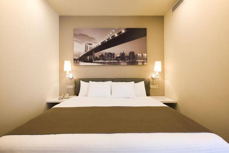 Opera Suite Hotel