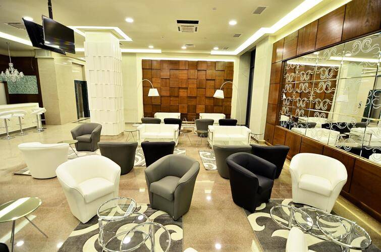 Opera Suite Hotel