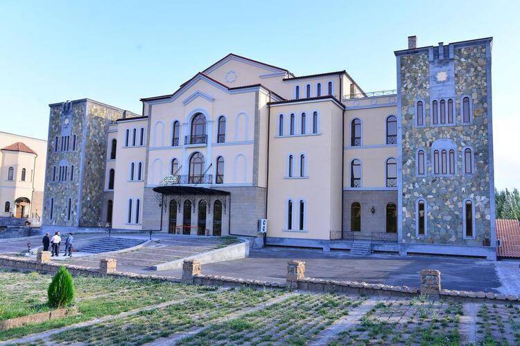 Caucasus Hotel