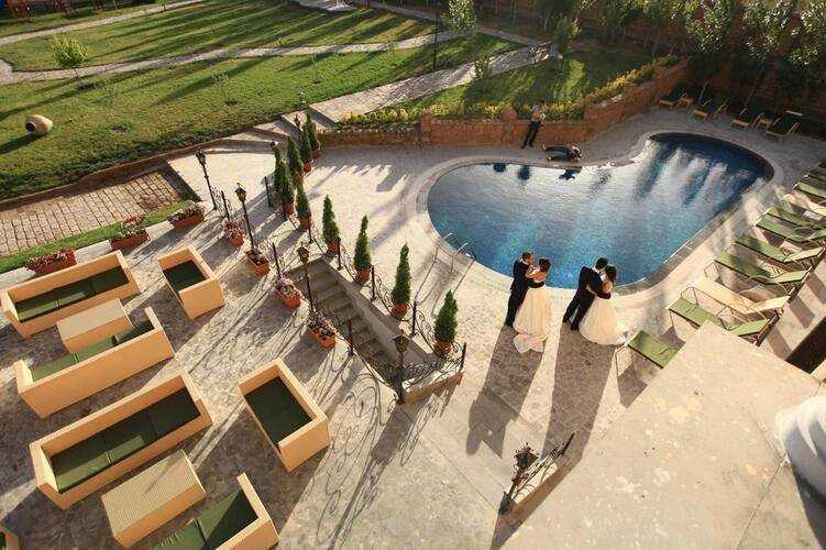 Caucasus Hotel