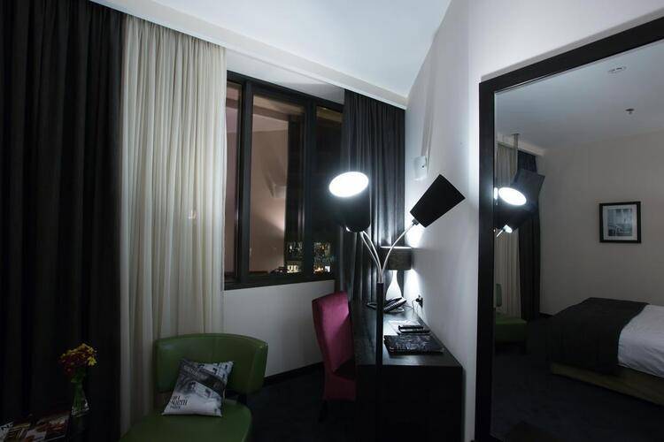 North Avenue Hotel