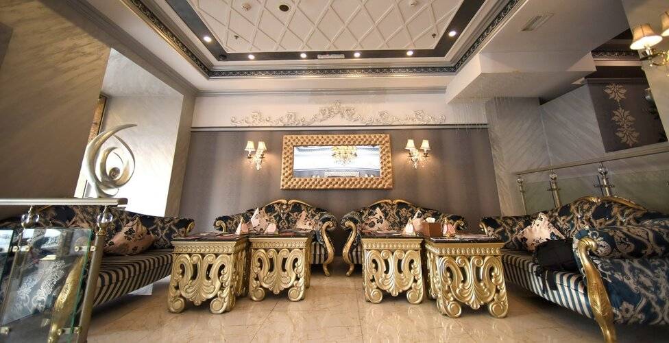 Imperial Palace Hotel