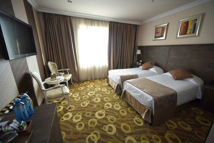 Imperial Palace Hotel