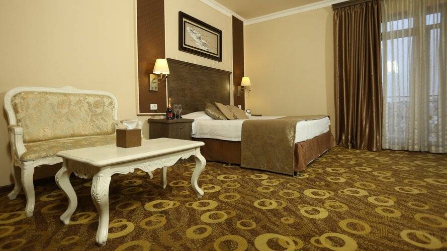 Imperial Palace Hotel
