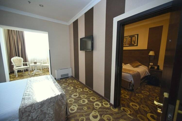 Imperial Palace Hotel