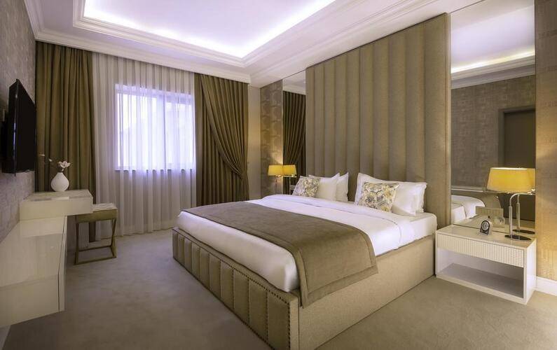 Paris Hotel