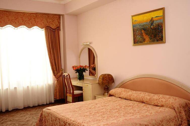 Metropol Hotel