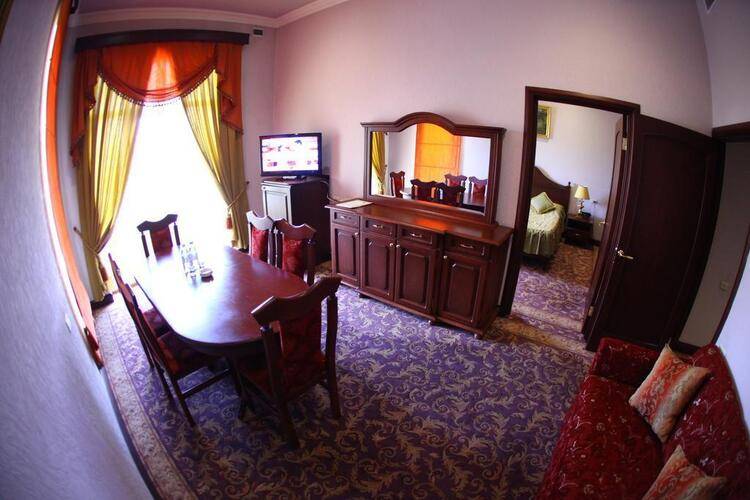 Metropol Hotel