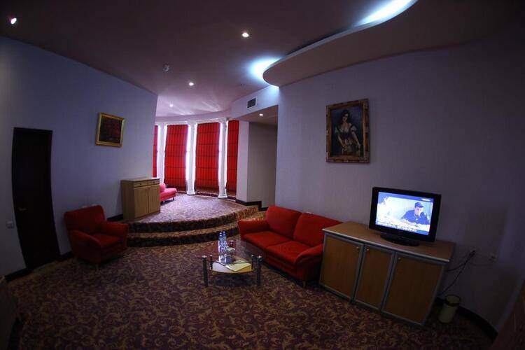 Metropol Hotel