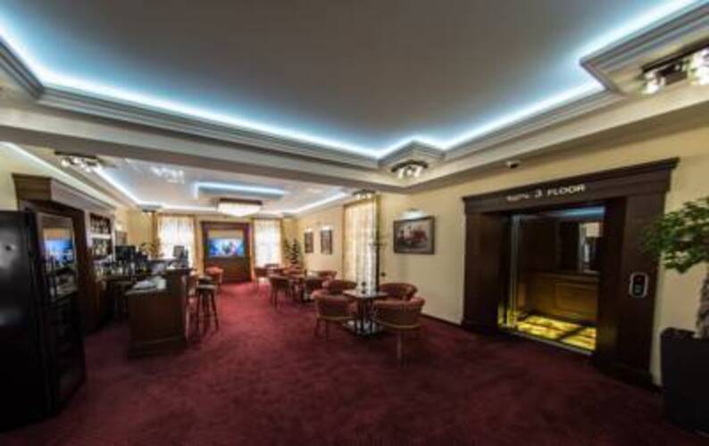 Elegant Hotel & Spa