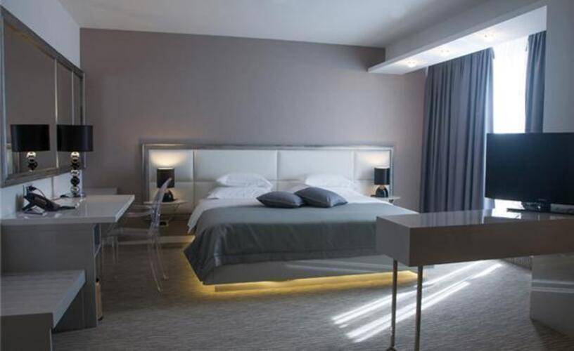 Aurel Hotel