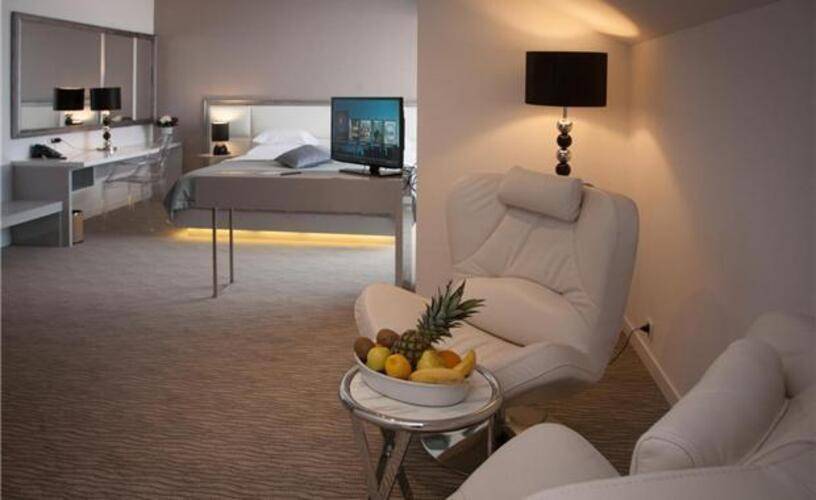 Aurel Hotel