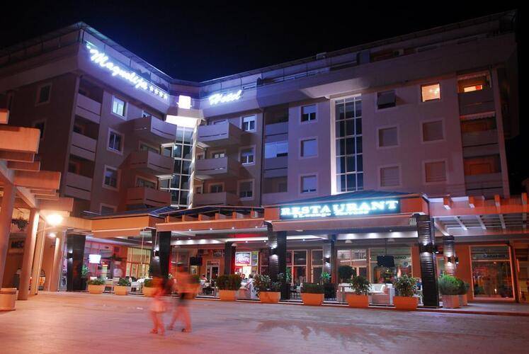 Magnolia Hotel