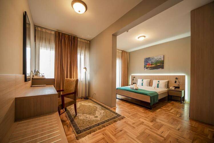 Magnolia Hotel