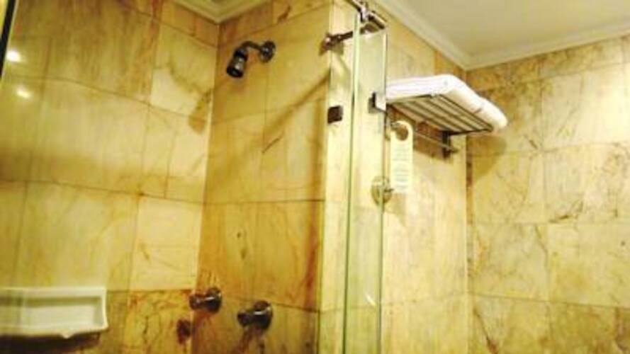 Arnoma Hotel