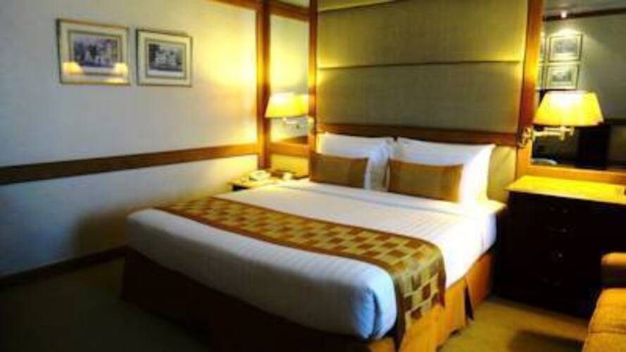 Arnoma Hotel