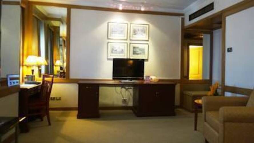 Arnoma Hotel