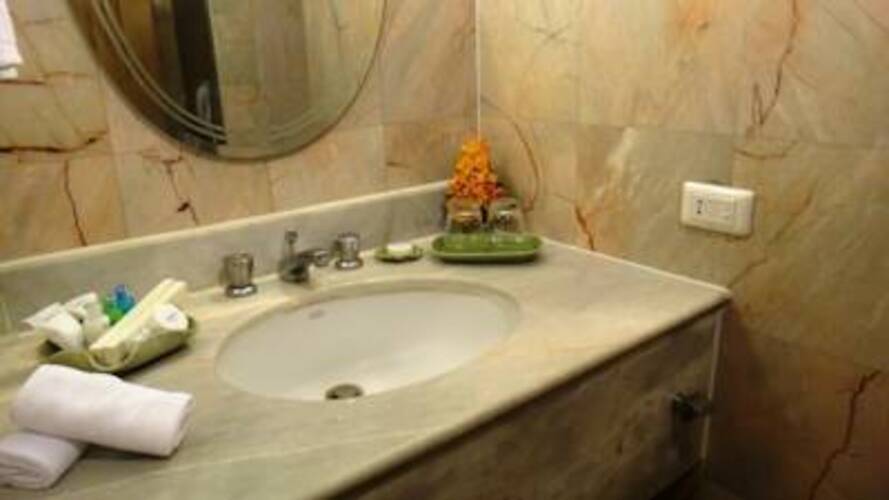 Arnoma Hotel