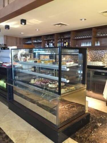Arnoma Hotel