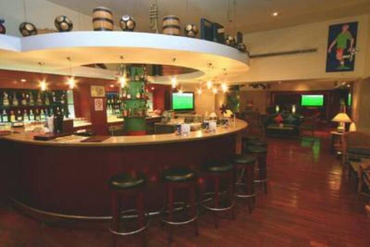 Arnoma Hotel