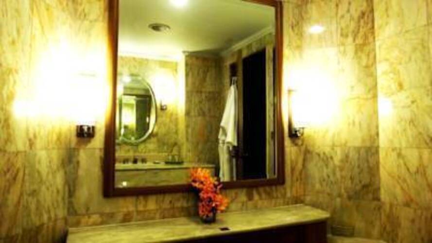 Arnoma Hotel