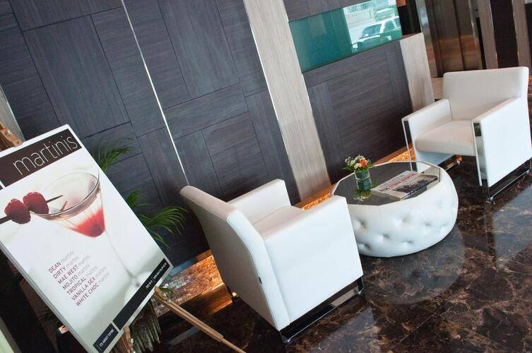 Kingston Suites