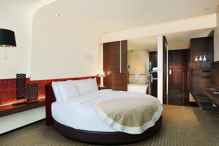 Le Meridien Bangkok