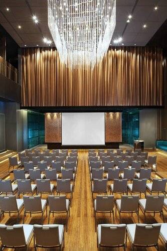 Le Meridien Bangkok