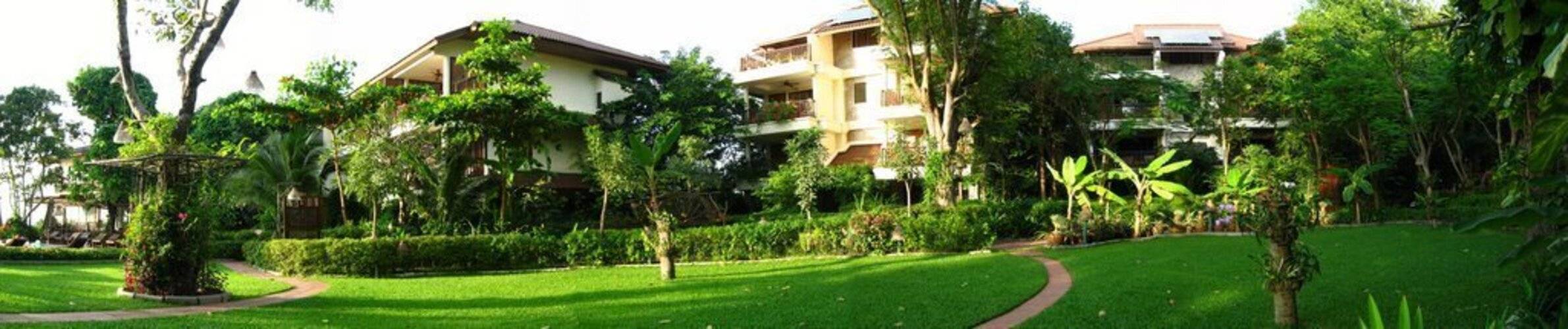 Birds & Bees Resort