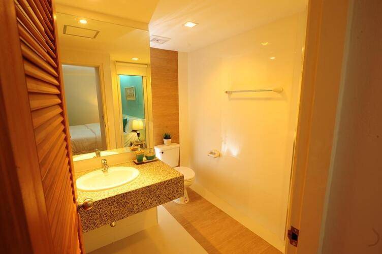 By Dee @ Jomtien Hotel