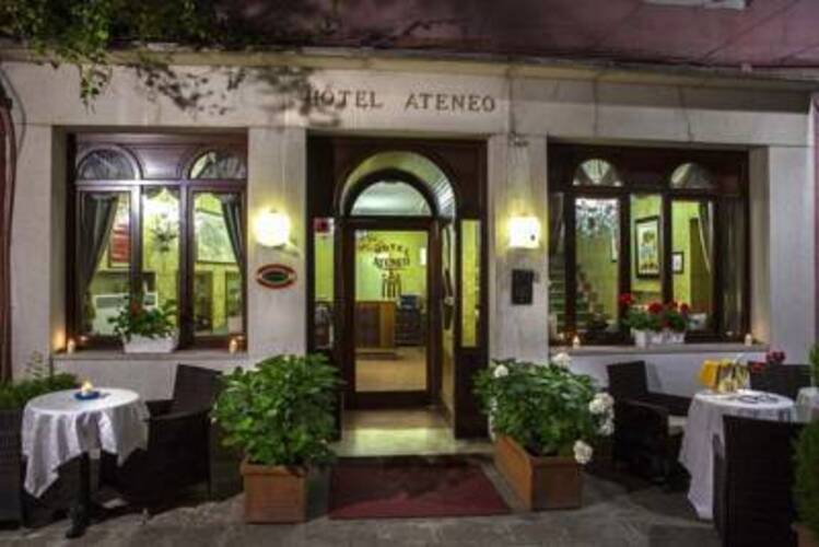 Ateneo Hotel