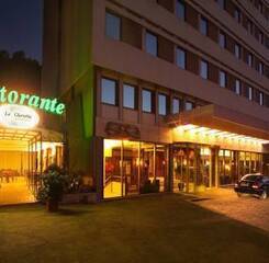 $item['hotel']['name']