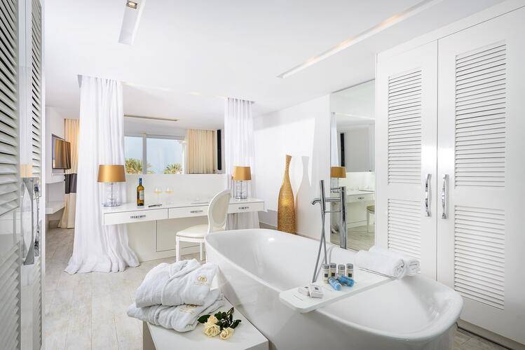 Radisson Blu Beach Resort Crete (Ex. Minos Imperial)