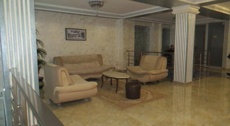 Chao Hotel