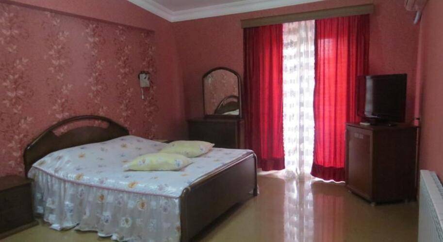 Chao Hotel