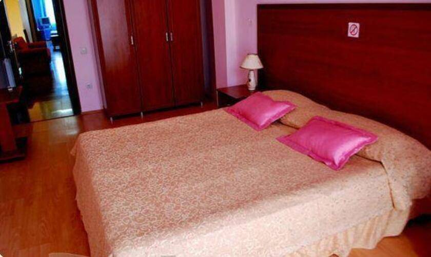 Chao Hotel